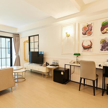 Rose Apple Hotel Бангкок Экстерьер фото