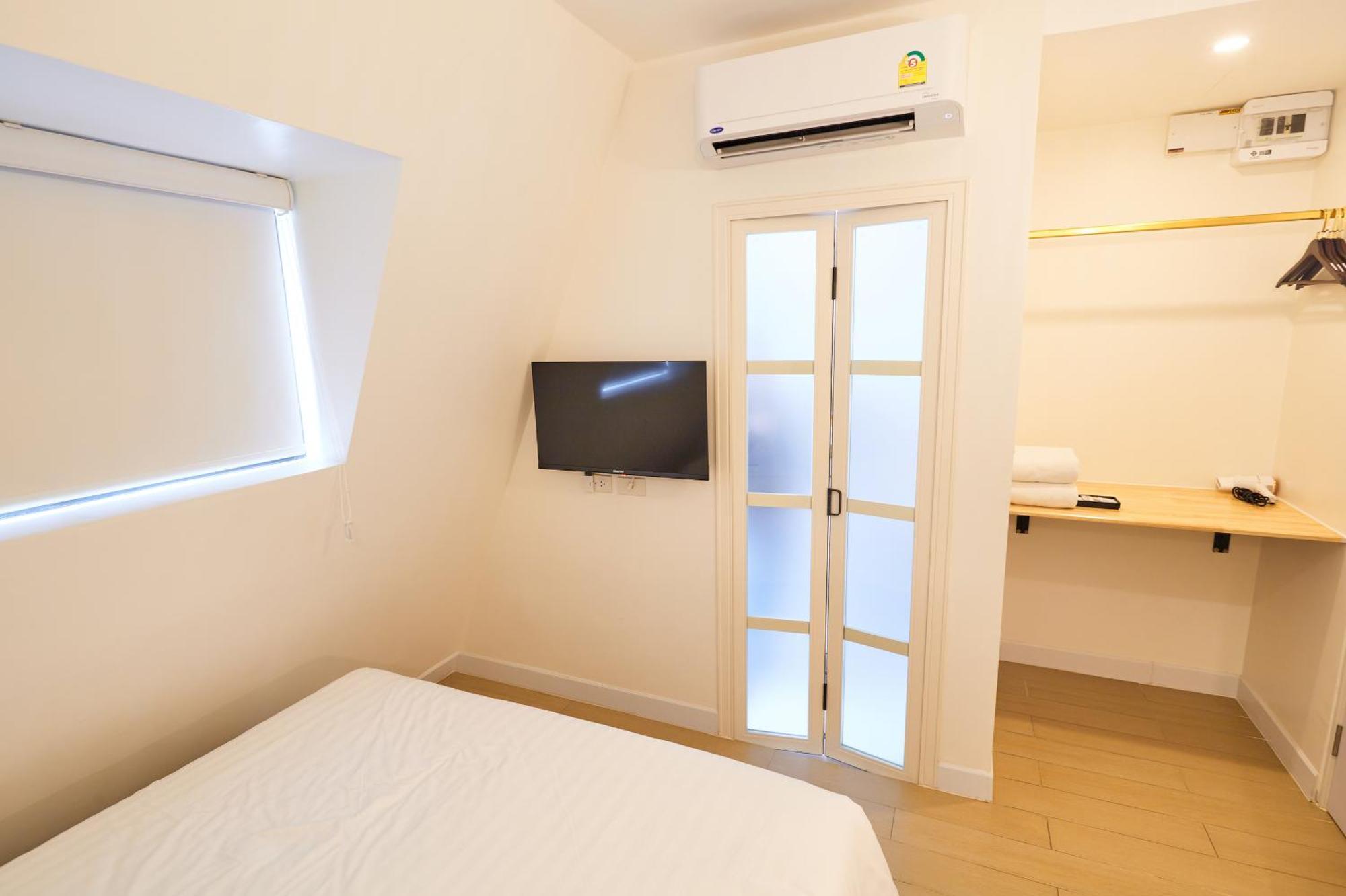 Rose Apple Hotel Бангкок Экстерьер фото